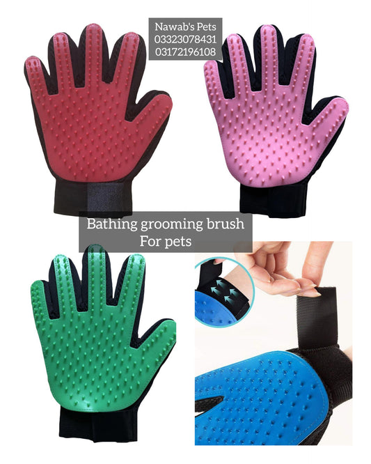 Pet Grooming Glove – Gentle Deshedding & Massage Tool for Cats & Dogs